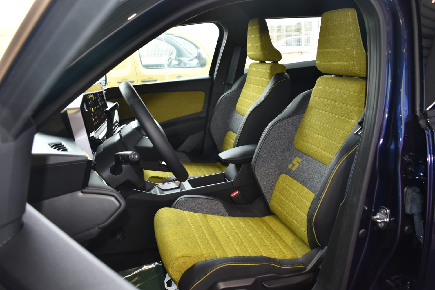 Renault 5 E-TECH ICONIC CINQ 150CV foto 7